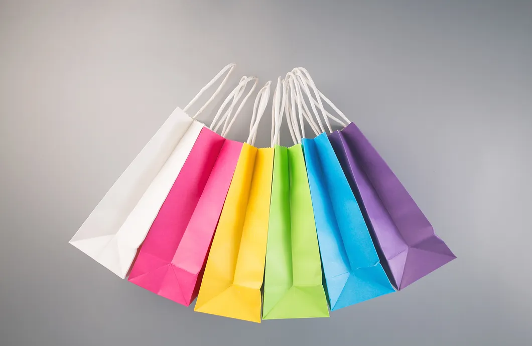 Wholesale Recyclable Promotional Custom Printed Logo Packaging Paper Gifts Bag with Handles Shopping Bags