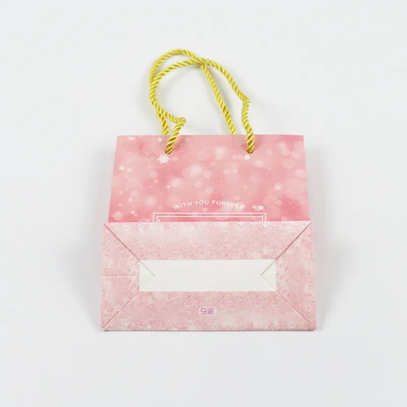 Factory Wholesale Custom Printing Logo Luxury Personalized Degradable Shopping Gift Food Cosmetic Jewelry Packaging Kraft Cardboard Paper Bag with Handle