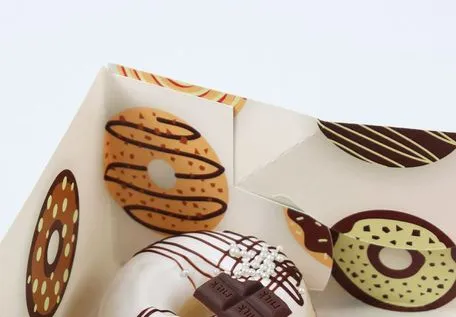High-End Design Anti-Scratch Customized Cake Gift Paper Box for Afternoon Tea Party