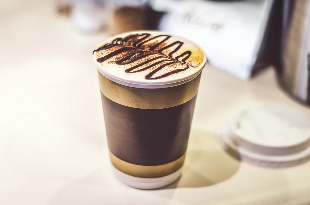 Wholesale Food Grade Eco-Friendly Disposable Custom Juice Plastic Storage Packaging Milk Tea Juice Cold Hot Drink Kraft White Card Single Double Paper Cup