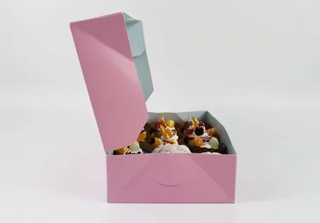Durable and Strong Various Sizes Customized Bakery Cake Box for Corporate Event