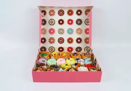 Prevent Leakage Easy to Clean Customized Cake Package Box for Mass Gathering