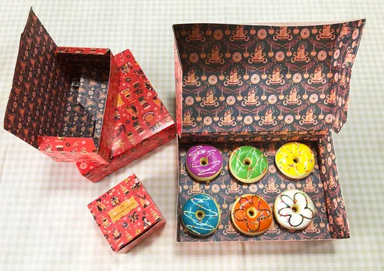 High Quality Pink Donut Box Cheap Donuts Packaging Thick Kraft Paper Dessert Box