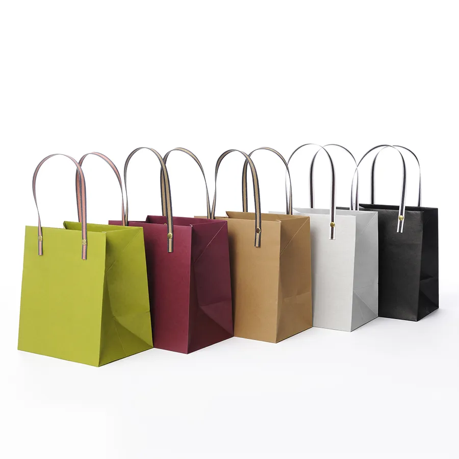 Custom Printed Laminated Shopping Gift Packaging Paper Bag with Logo