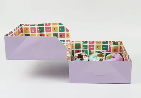High-End Design Thickened Customized Cardboard Cake Boxes for Team-Building Activity