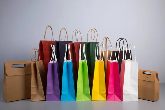 Factory Wholesale Custom Eco-Friendly Twist Handle Luxury Packaging Shopping Gift Paper Bag