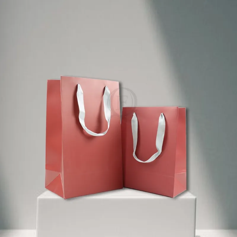 Customized Printing Kraft Paper Gift Shopping Packing Package Bag for Food Garment Promotionalitems Packaging Custom
