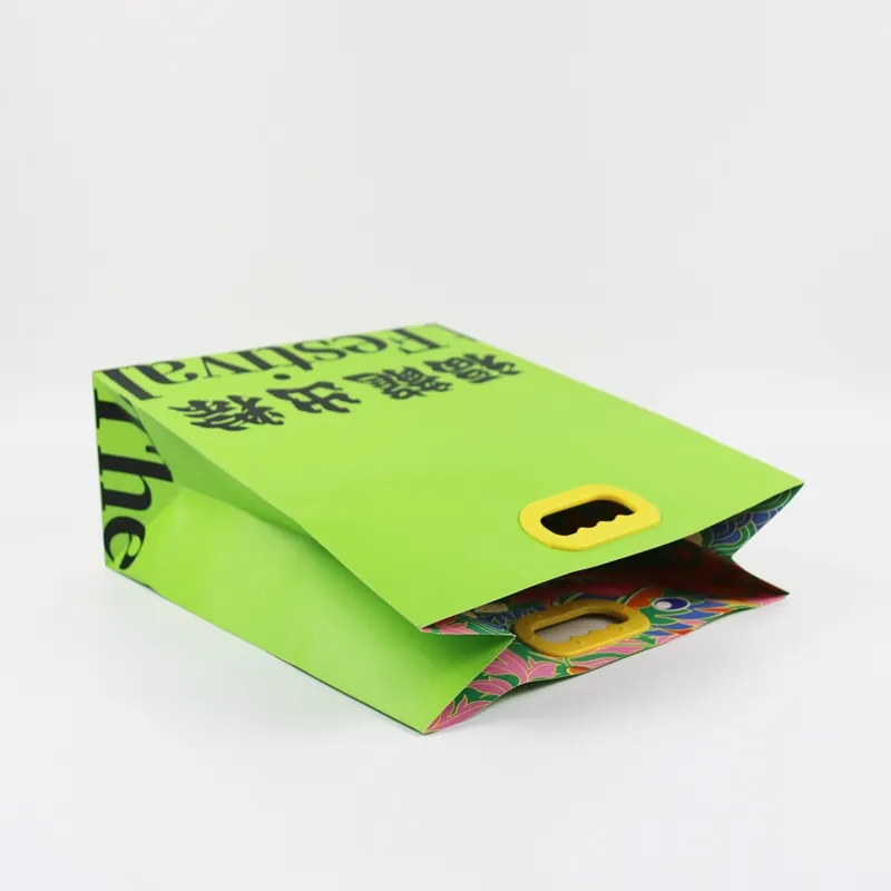 Factory Wholesale Custom Printing Logo Luxury Personalized Degradable Recyclable Shopping Gift Food Cosmetic Arts Crafts Packaging Kraft Cardboard Paper Bag