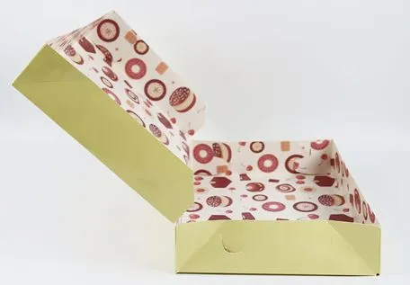 Creative Not Easy to Loosen Customized Small Cake Packaging Box for Proposal