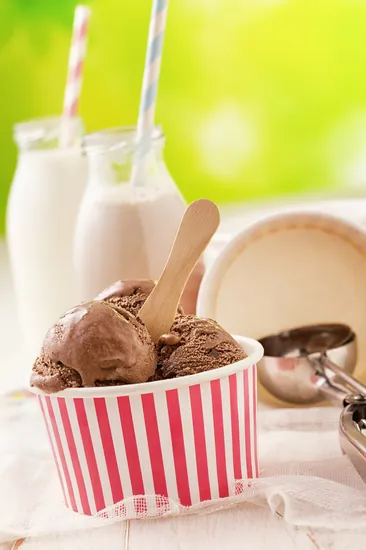 Factory Wholesale Cheap Customized Disposable Ice Cream Cold Cup with Lid Spoon