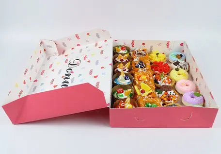 Factory Cheap Wholesale Custom Printed Logo Size Food Grade Doughnut Disposable Bakery Delivery Packing Macaron Paper Cupcake White Cardboard Box