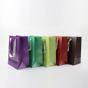 Factory Cheap Wholesale Custom Print Luxury Personalized Degradable Recyclable Shopping Gift Food Cosmetic Packaging Kraft Cardboard Paper Bag