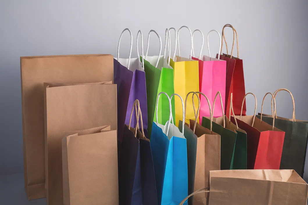 Wholesale Recyclable Promotional Custom Printed Logo Packaging Paper Gifts Bag with Handles Shopping Bags