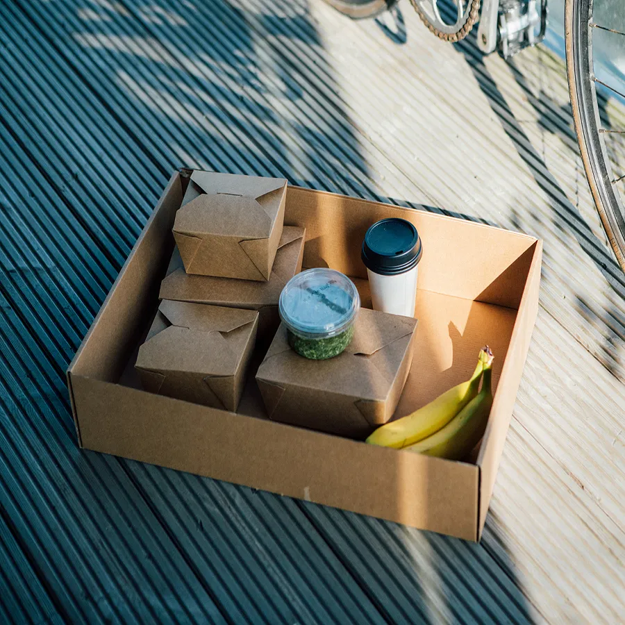 Kraft Rectangular Cake Lunch Container with Clear PP/Pet Lid Paper Food Packaging Takeout Box Lunch Box