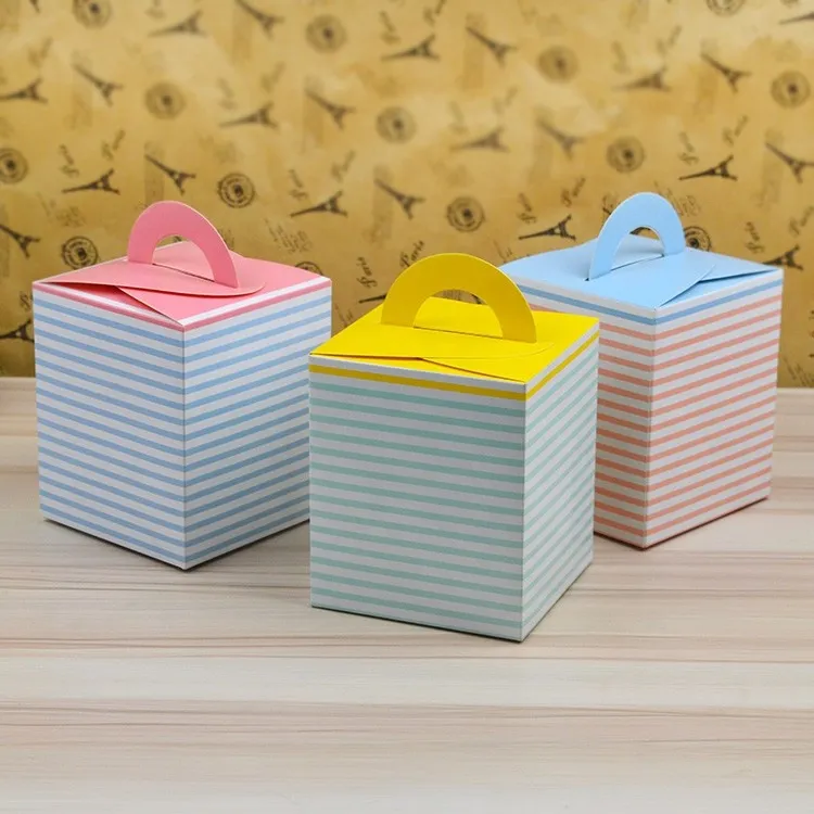 Wholesale Recyclable Paperboard Cake Box Portable with Gold Foil Printing and Stamp
