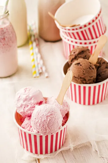 Factory Wholesale Cheap Customized Disposable Ice Cream Cold Cup with Lid Spoon