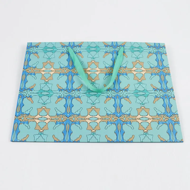 Wholesale Custom Print Luxury Personalized Degradable Recyclable Shopping Gift Fruit Food Electronic Product Packaging Kraft Cardboard Paper Bag with Handle