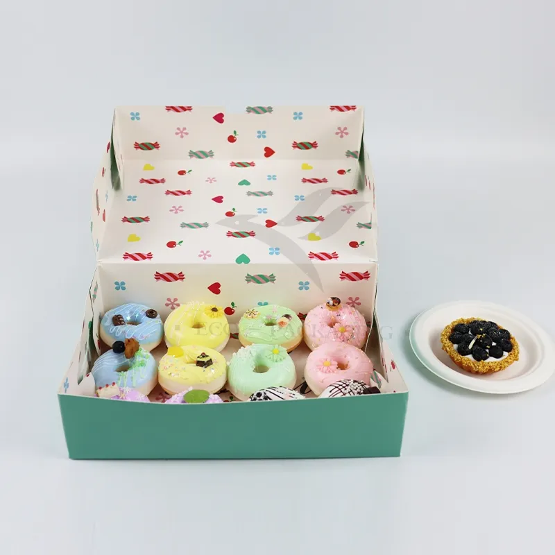 Factory Cheap Wholesale Custom Printed Logo Size Food Grade Luxury Disposable Bakery Packaging Macaron Cake Doughnut Kraft Cardboard Box