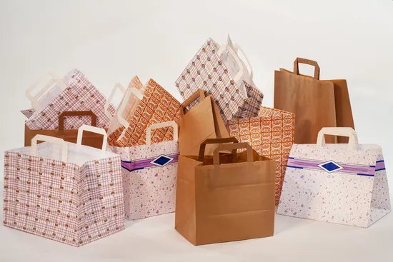 Cheap Wholesale Degradable Portable Kraft Paper Food Gift Bag with Handle Custom Logo Printing Colorful Shopping Bags