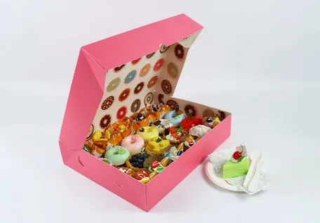 Prevent Leakage Easy to Clean Customized Cake Package Box for Mass Gathering