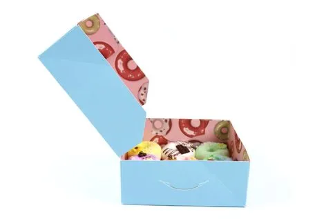 Environmentally Friendly Materials Printable Patterns Customized Kraft Paper Cake Box for Proposal
